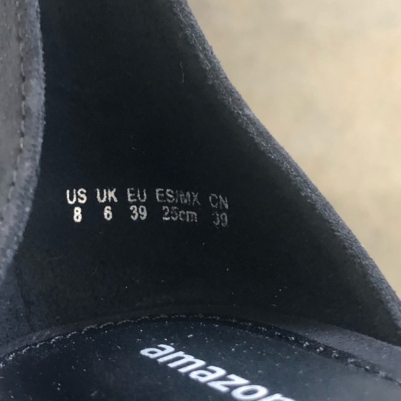 AMAZON ESSENTIAL Two Strap Thick Heel Sandals - Picture 5 of 8